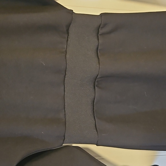 Maniere De Voir Designer Black Sweater Dress Stretchy Waist Size 4 Small NWT - Picture 4 of 5
